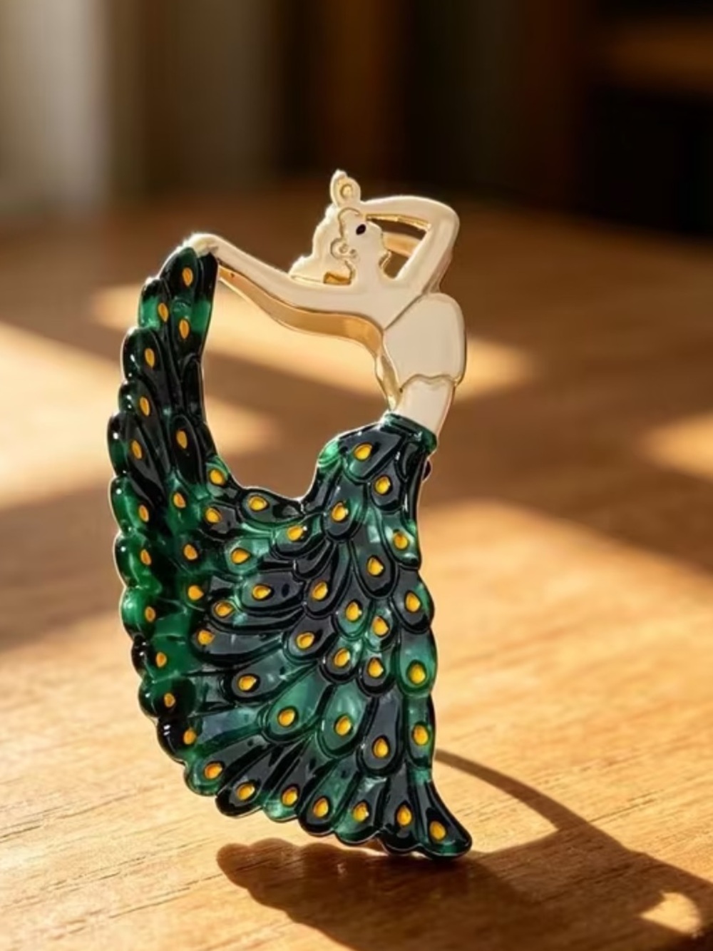 7/$70 Bundle Alluring Peacock Dance Maiden Hair Clip Claw Large  🔖